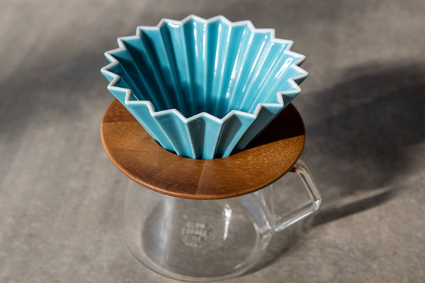 Origami Dripper Small Turquoise (with resin holder)