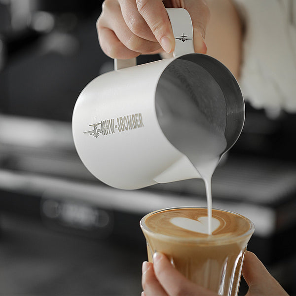 MHW-3BOMBER - Milk Pitcher 3.0 450ml Round Spout White